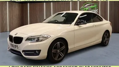 Used BMW 220 Sport Line 190 HP (139 kW) 2015 White Coupe