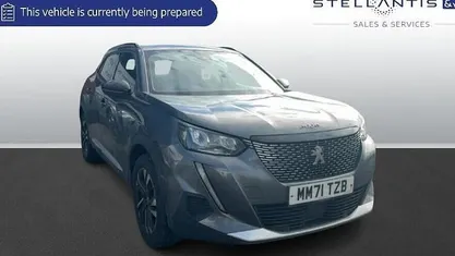 Used Peugeot 2008 Allure Premium 101 HP (74 kW) 2022 SUV