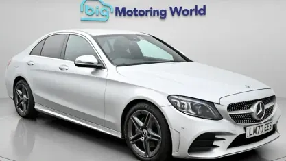 Usado Mercedes C220 AMG line 194 HP (142 kW) 2019 Prateado Sedan