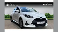 White Used 2023 Toyota Yaris Hybrid Hatchback | £16,172 (Fair price)