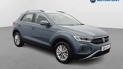 Used VW T-Roc Life 110 HP (80 kW) 2023 Blue SUV