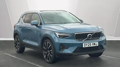 Used 2025 Volvo XC40 Ultra SUV | £34,939 (Fair price)