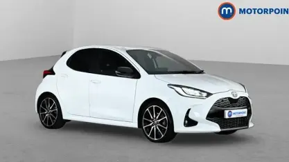 Used Toyota Yaris Sport 116 HP (85 kW) 2023 White Hatchback