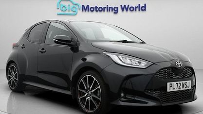 Używany Toyota Yaris Hybrid Sport 116 KM (85 kW) 2022 Czarny Hatchback