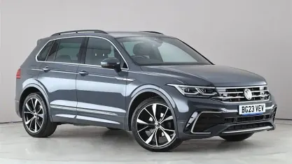 Second-hand VW Tiguan R-line 150 CP (110 kW) 2023 Gri SUV