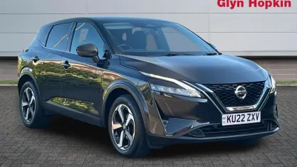 Used Nissan Qashqai N-Connecta 140 HP (102 kW) 2022 Black SUV
