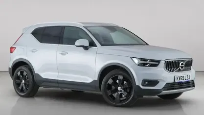 Used Volvo XC40 Inscription 150 HP (110 kW) 2019 Silver SUV