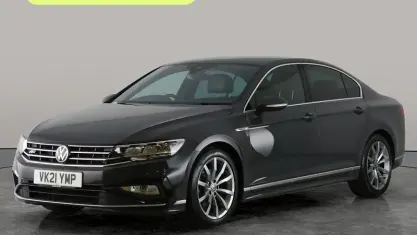 Used VW Passat R-line 150 HP (110 kW) 2021 Grey Sedan