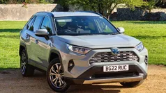 Green Used 2022 Toyota RAV4 Hybrid Design SUV | £28,699 (Good price)