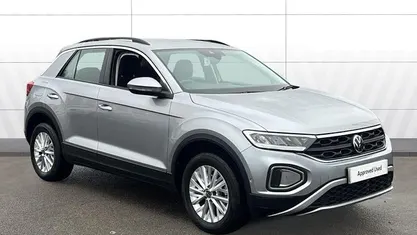Used VW T-Roc Life 150 HP (110 kW) 2024 Silver SUV
