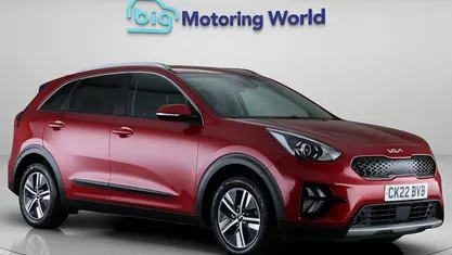 Used Kia Niro 141 HP (103 kW) 2022 Red SUV