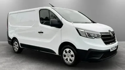 Used Renault Trafic 131 HP (96 kW) 2023 White MPV