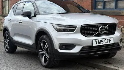 Used Volvo XC40 R-Design 247 HP (181 kW) 2019 SUV