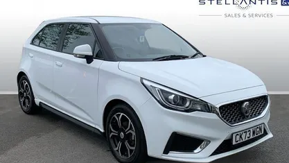 Used MG MG3 Exclusive 106 HP (77 kW) 2023 White Hatchback