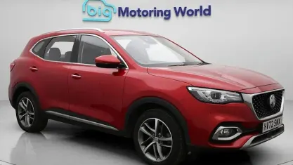 Używany MG HS Excite 162 KM (119 kW) 2022 Czerwony SUV