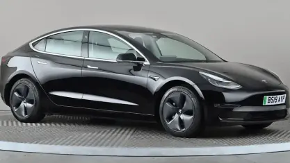 Used Tesla Model 3 Long Range AWD 366 kW (498 HP) 2019 Black Sedan