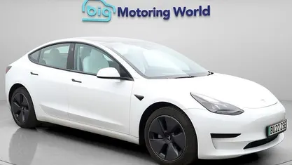 Used Tesla Model 3 Standard Range Plus 222 kW (302 HP) 2021 Sedan