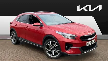 Red Used 2022 Kia XCeed SUV | £15,040 (Fair price)