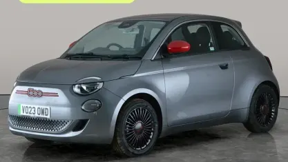 Second-hand Fiat 500e Red 86 kW (118 CP) 2026 Hatchback