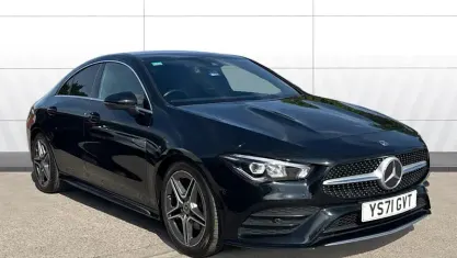 Usado Mercedes CLA180 AMG line 136 HP (100 kW) 2021 Preto Sedan