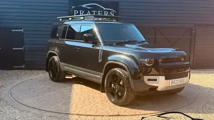 Used Land Rover Defender HSE 300 HP (220 kW) 2022 Black SUV