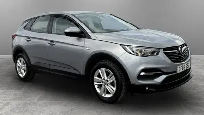 Used Vauxhall Grandland X 120 HP (88 kW) 2018 SUV