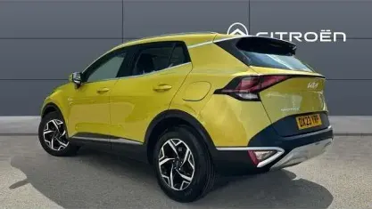 Used Kia Sportage 150 HP (110 kW) 2023 Yellow SUV