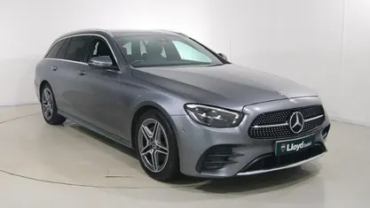 Usado Mercedes E220 AMG line 194 HP (142 kW) 2019 Carrinha
