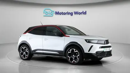 Used Vauxhall Mokka SRi 100 kW (136 HP) 2022 White SUV