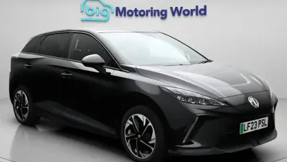 Used MG MG4 EV Trophy 150 kW (204 HP) 2025 Hatchback