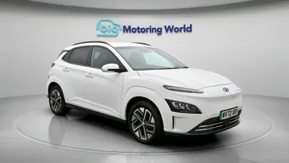 Used Hyundai Kona Premium 150 kW (204 HP) 2022 White SUV