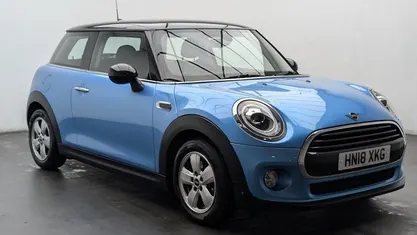 Used Mini Cooper Hatch 136 HP (100 kW) 2017 Hatchback