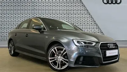 Begagnad Audi A3 S-Line 150 HK (110 kW) 2019 Grå Sedan