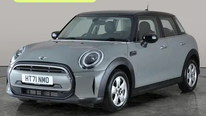 Used Mini Cooper Classic 136 HP (100 kW) 2022 Hatchback