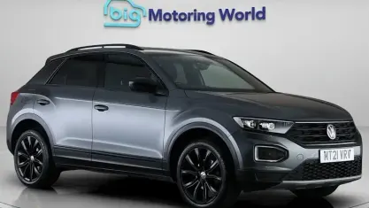 Usado VW T-Roc Black Edition 150 HP (110 kW) 2021 Cinzento SUV