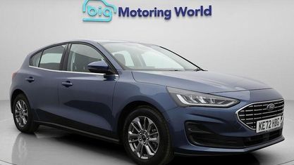 Używany Ford Focus Titanium 125 KM (91 kW) 2023 Niebieski Hatchback