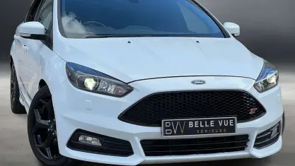 Used Ford Focus ST 250 HP (183 kW) 2016 Hatchback