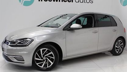 Begagnad VW Golf VIII Edition 131 HK (96 kW) 2020 Halvkombi