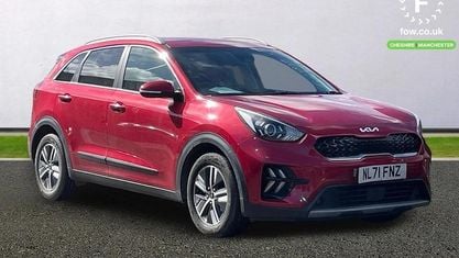 Gebraucht Kia Niro 141 PS (103 kW) 2022 Rot SUV