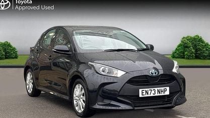 Begagnad Toyota Yaris Hybrid 116 HK (85 kW) 2026 Halvkombi