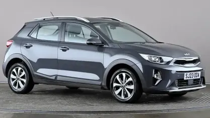 Używany Kia Stonic 101 KM (74 kW) 2023 Szary SUV
