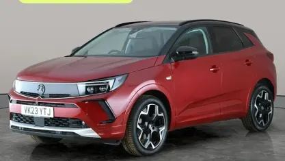 Używany Vauxhall Grandland X Ultimate 131 KM (96 kW) 2023 Czerwony SUV