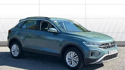 Begagnad VW T-Roc Life 110 HK (80 kW) 2023 SUV