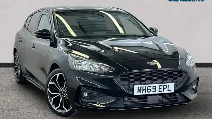 Second-hand Ford Focus ST-Line X 125 CP (91 kW) 2020 Negru Hatchback