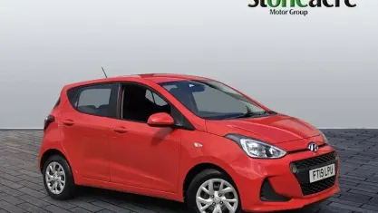 Used Hyundai i10 SE 100 HP (73 kW) 2019 Red Hatchback