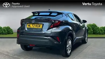 Second-hand Toyota C-HR 122 CP (89 kW) 2023 Gri SUV