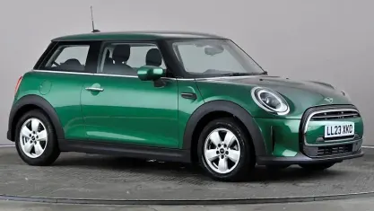 Used Mini Cooper Classic 136 HP (100 kW) 2022 Green Hatchback