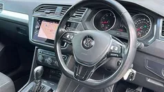 White Used 2018 VW Tiguan SE SUV | £16,399 (Fair price)