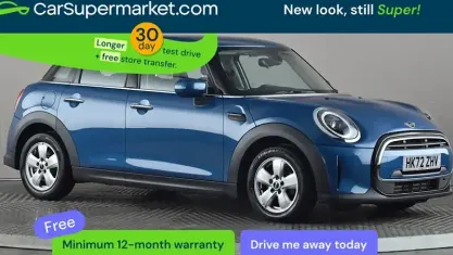 Używany Mini Cooper Classic 136 KM (100 kW) 2022 Niebieski Hatchback