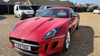 Used Jaguar F-Type Supercharged 340 HP (250 kW) 2015 Red Coupe